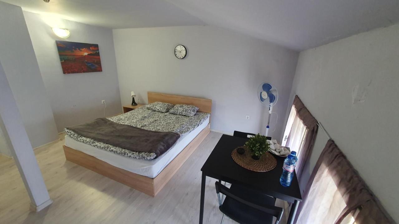 Апартаменти Стаи за гости Sun House Варна Екстер'єр фото